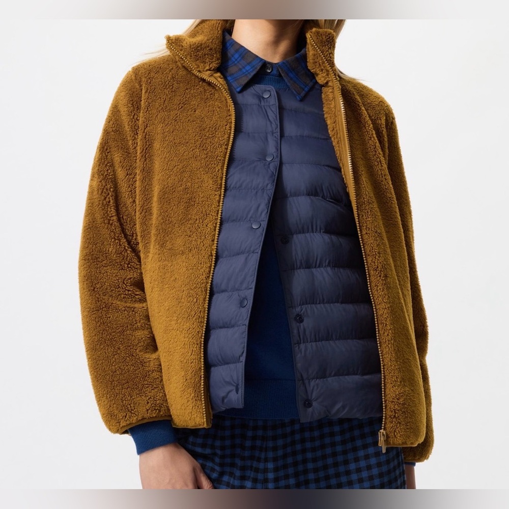 NWT - Uniqlo Fluffy Yarn Fleece Full Zip Jacket in Brown Size Small